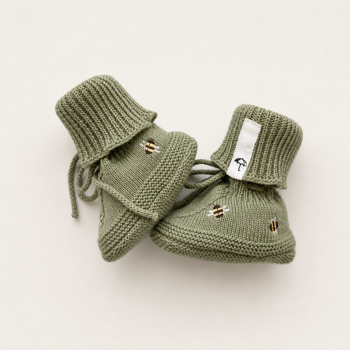 Baby Booties - Little leaf bee