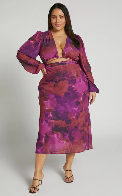 Artola Midi Dress - Front Cut Out Long Sleeve Dress in Blurred Dreams