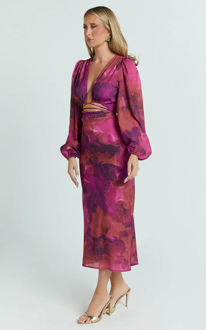Artola Midi Dress - Front Cut Out Long Sleeve Dress in Blurred Dreams