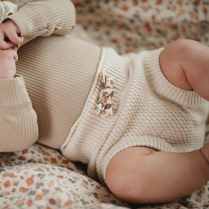 Knitted Baby Set in Organic Cotton – Danish Baby Gift