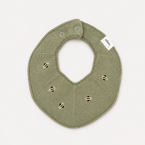 Knitted Baby Bib - Little leaf bee