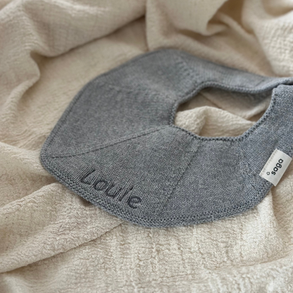 Knitted Bib - Grey Mélange - With Name