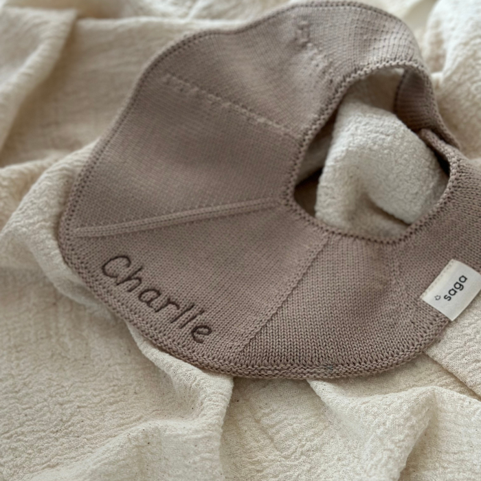Saga-Bib-Khaki-Name
